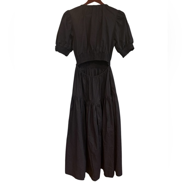 Moon River Navy peek a boo back Maxi Dress - Picture 5 of 5